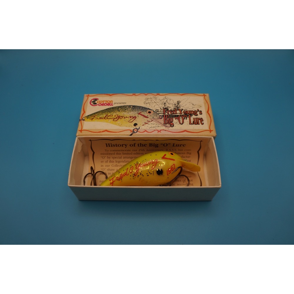 Cotton Cordell Fred Young Big O Lure B.A.S.S. 25th Anniversary Edition Yellow